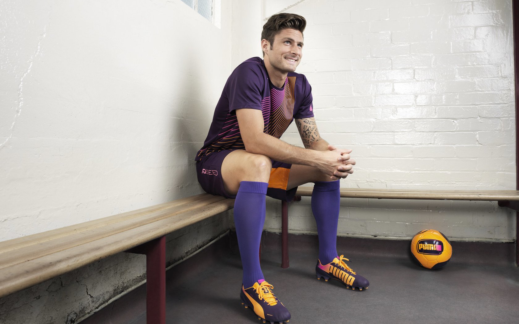 AIYOUXI.COM-云达不莱梅迎难而上，继续追赶前列，云达不莱梅的球员